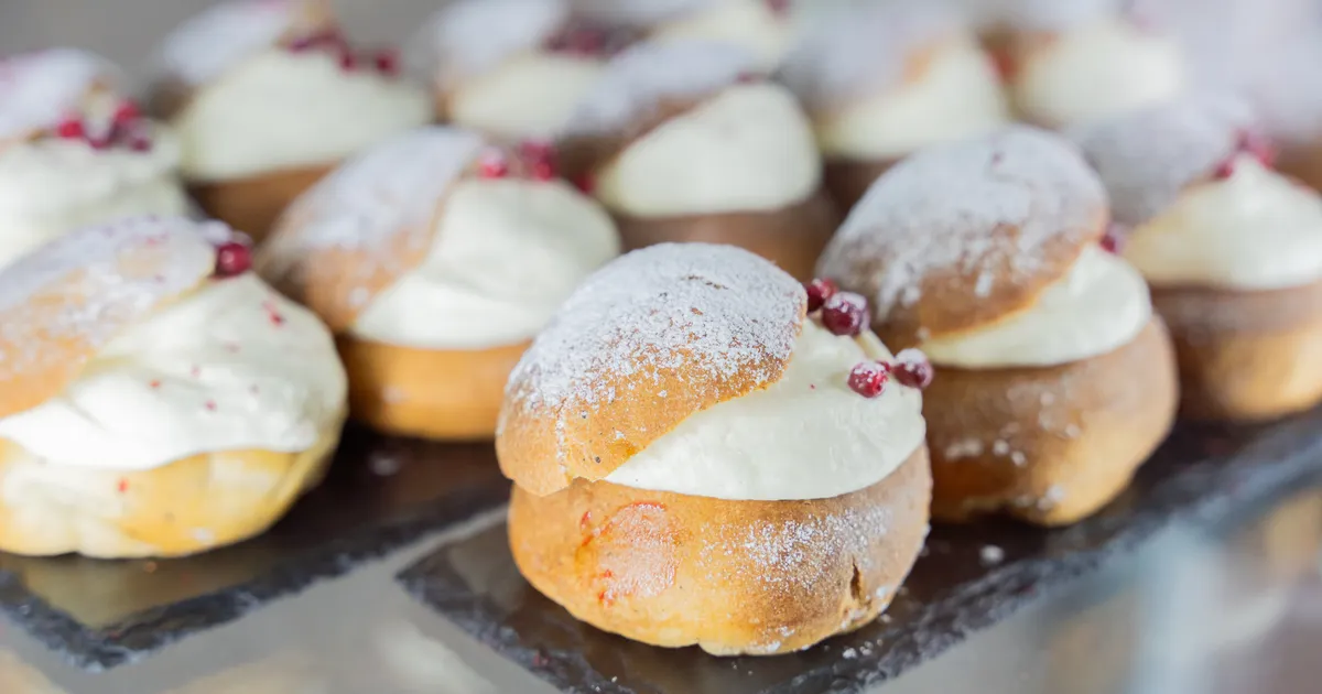 Poe- ja kohvikukukkel ei pruugi hinnalt palju erineda