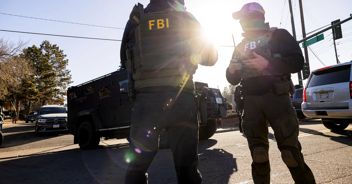 WSJ: Trumpi karmid kingaandmised on FBI kaosesse paisanud