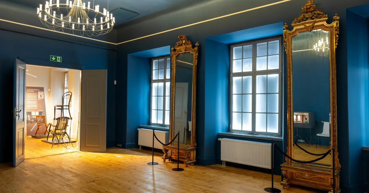 DISAIN ⟩ Toolid veetlesid Muuseumirotti