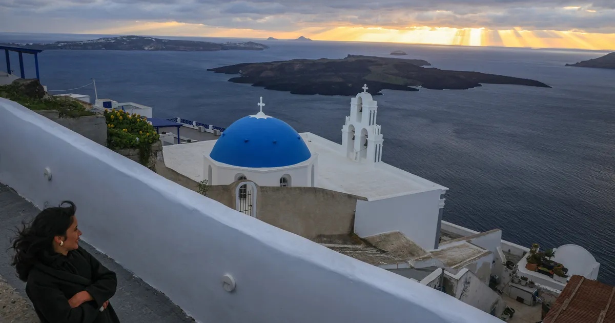 Juba päevi rappuvat Santorinit võib suurem maavärin alles ees oodata