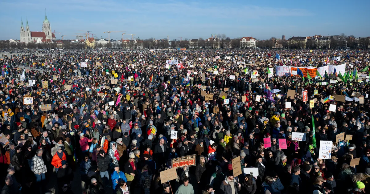 Münchenis avaldas paremäärmusluse vastu meelt üle 250 000 inimese