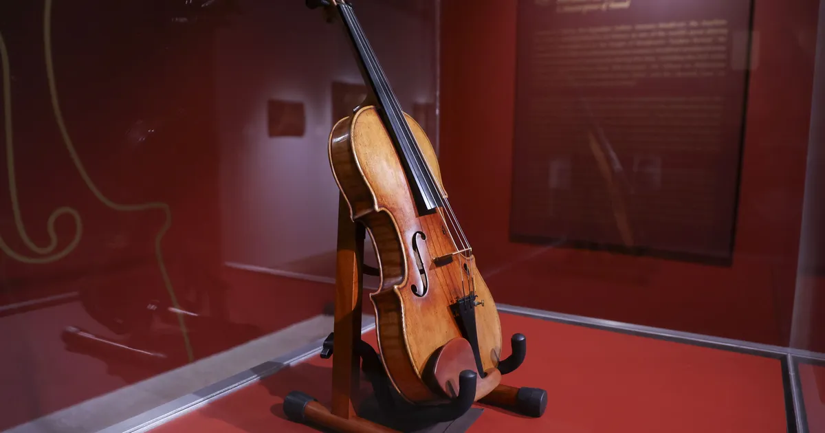 AJALOOLINE PÄRL ⟩ Viiulivirtuoosi poolt mängitud Stradivariuse viiul müüdi oksjonil rekordhinnaga