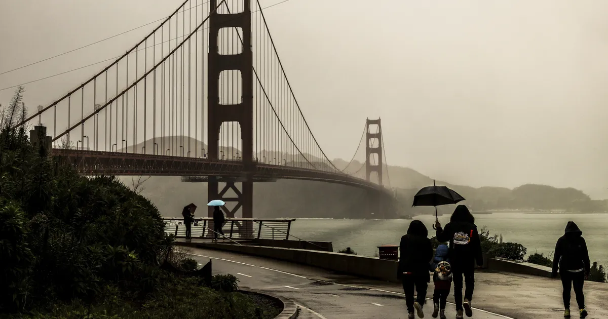 VASTULÖÖK TRUMPILE ⟩ Taani trollileht algatas kampaania California ostmiseks