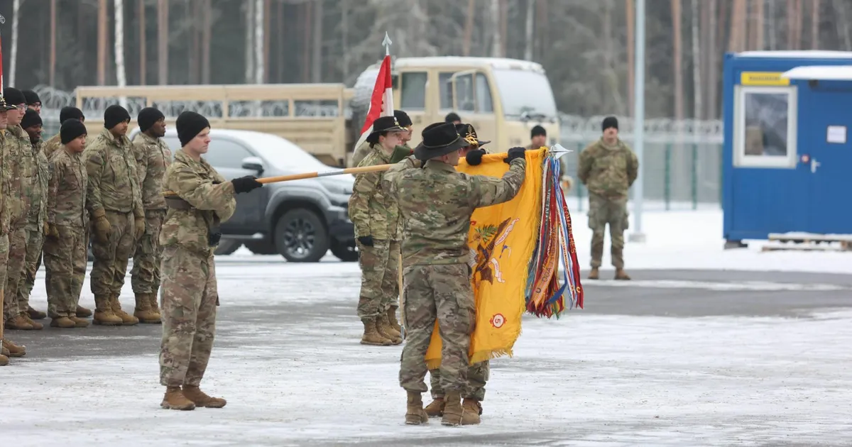 VIDEOLUGU ⟩ «See on meie võitlusilm». USA üksus võttis lumesajus Reedo linnakus vastutuse üle