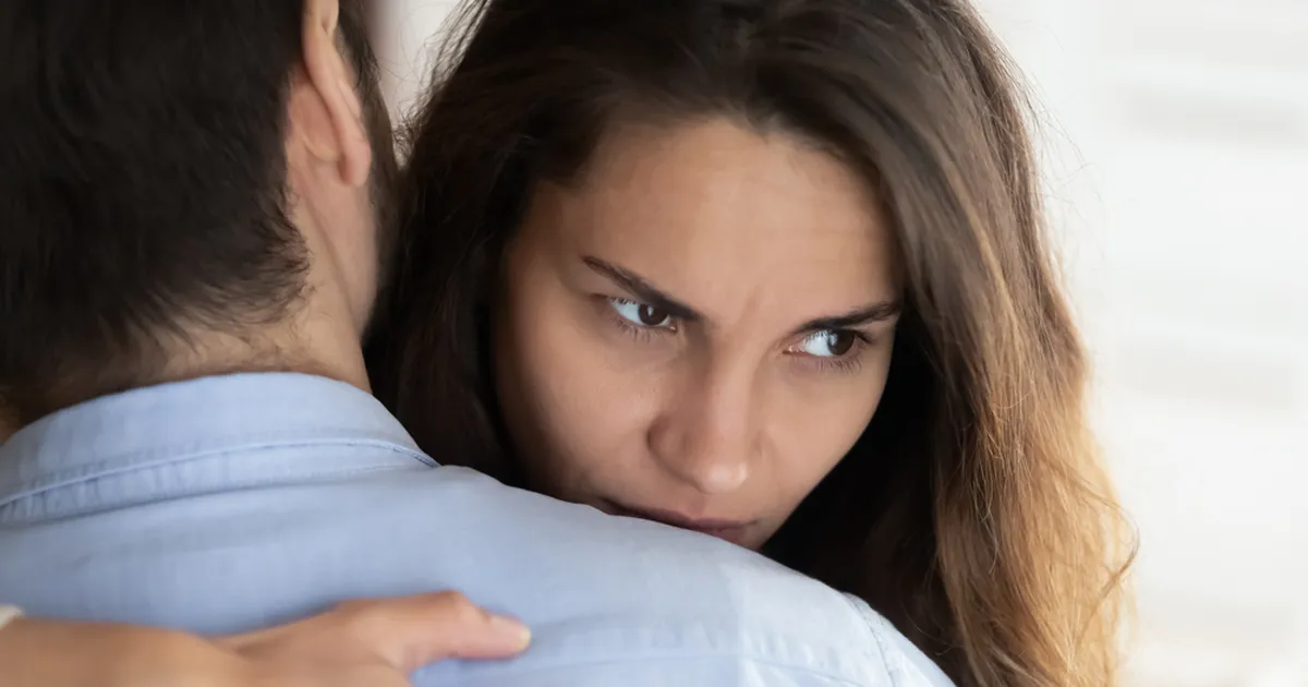 MIDA TEHA? ⟩ Anonüümne sõnum pani meest oma abielus kahtlema: «Kuidas ma peaksin edasi käituma?»