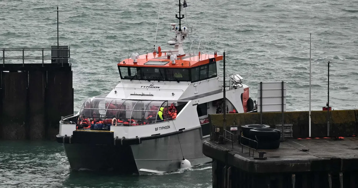 Suurbritannia ei anna ebaseaduslikele sisserändajatele kodakondsust