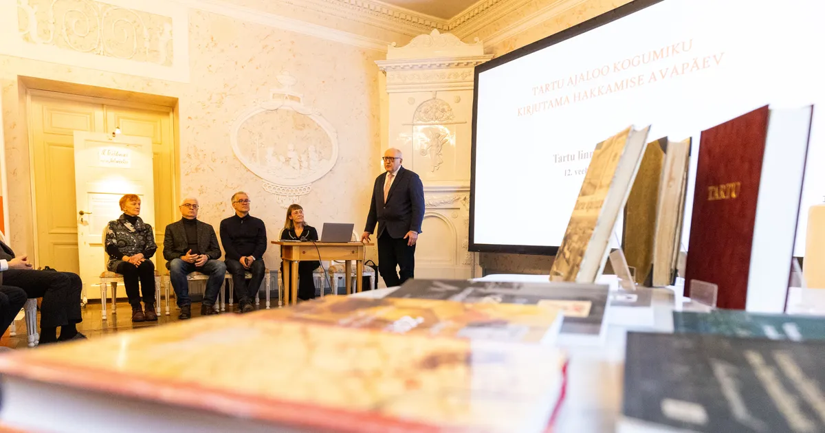 Algas Tartu ajaloo kolmeköitelise koguteose koostamine