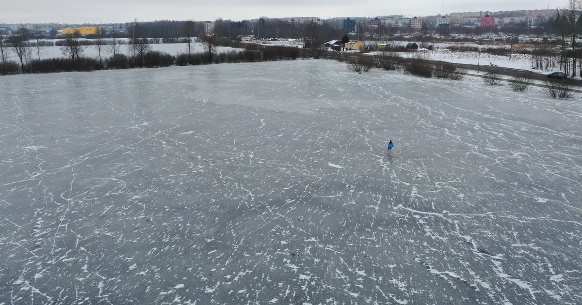 FOTOD ⟩ Ihaste luht pakub konkurentsi Tartu raeplatsi uisuväljakule