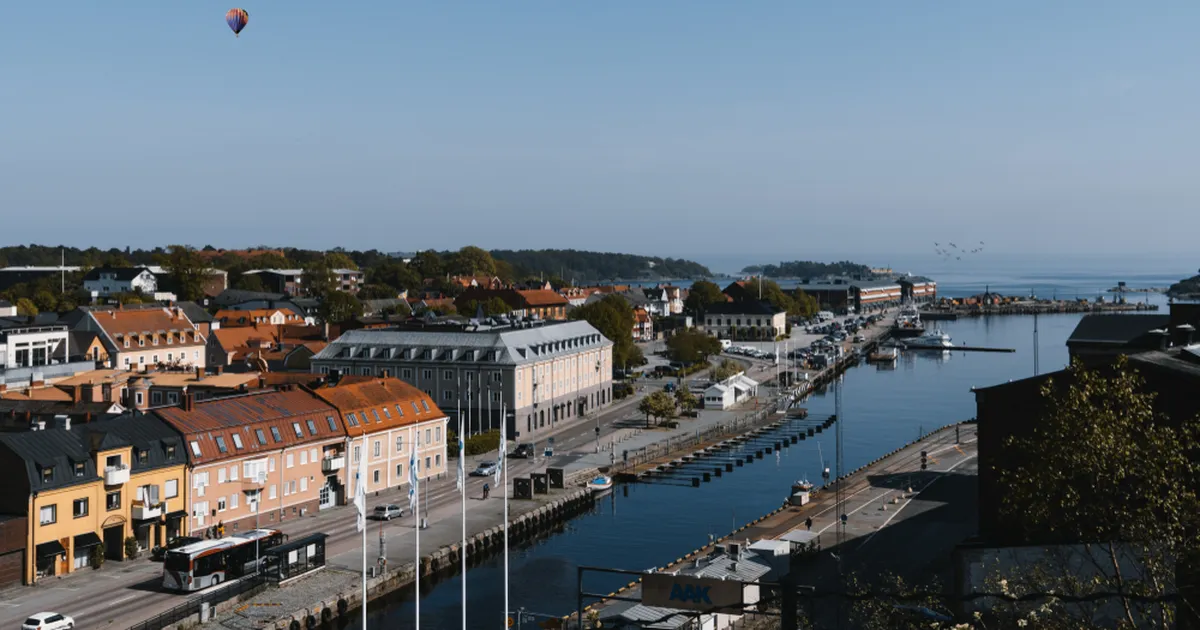 Saavad kuulsa naabri! Rootsi väikelinna kolib muusikatööstuse hiigelnimi