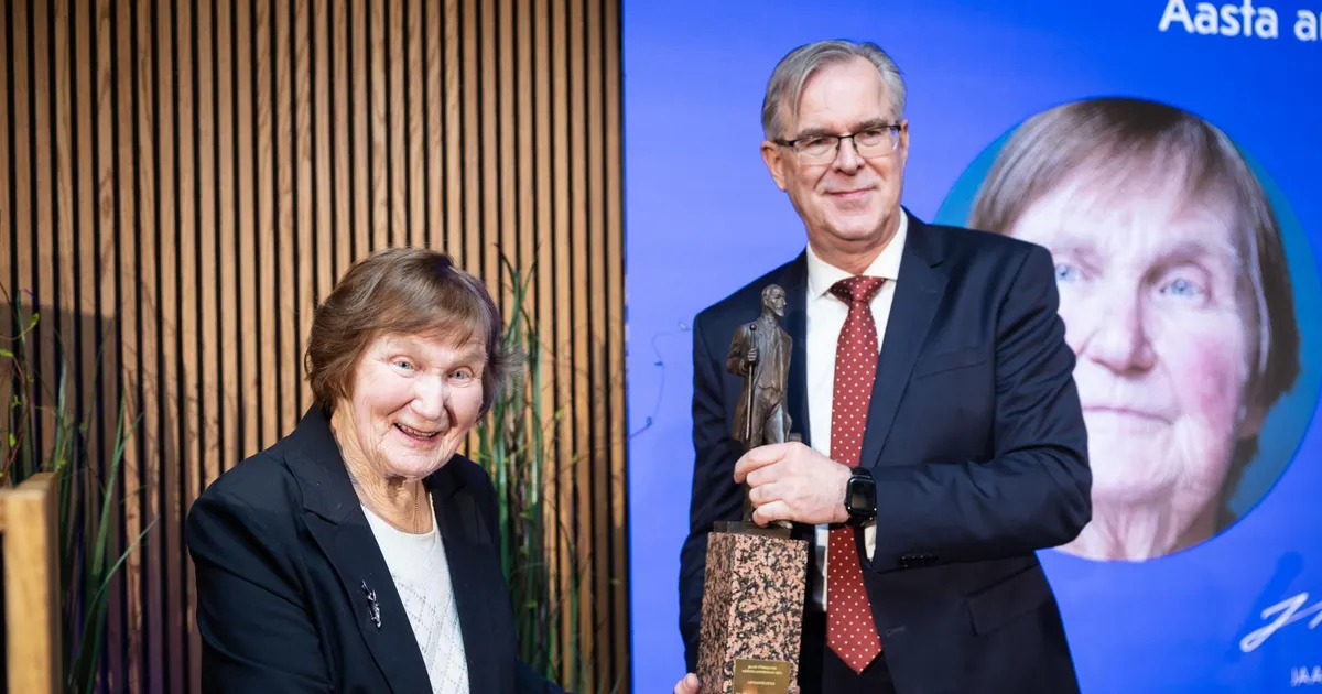 Suur sõda, saepurust kodu ja statistika - Ene-Margit Tiidu slaalom läbi matemaatika Eesti juurteni​