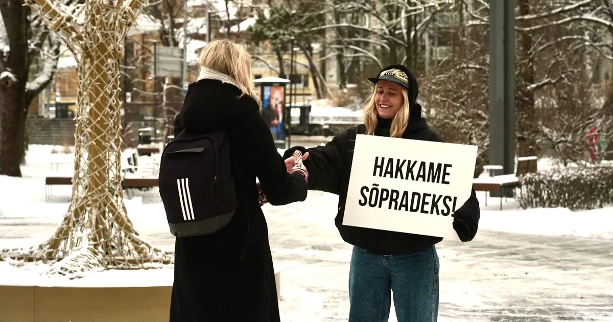 VIDEO ⟩ Eksperiment «Hakkame sõpradeks!»: kui lihtne on täiskasvanuna endale uusi sõpru leida?