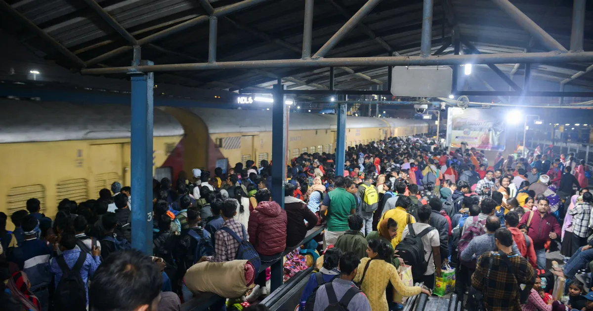 New Delhi raudteejaamas hukkus 18 usupidustustele suundunud inimest