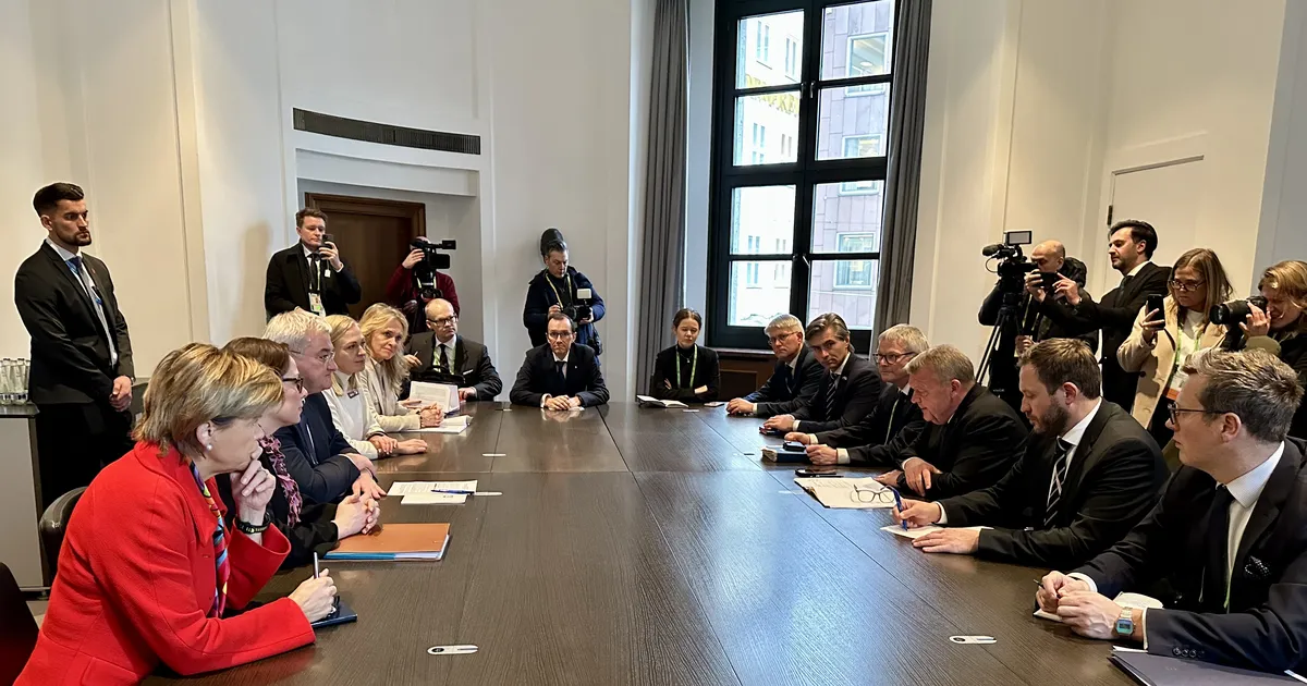 Välisminister Tsahkna Münchenis: Euroopa peab tagama Ukrainale võimaluse ise rahu üle otsustada