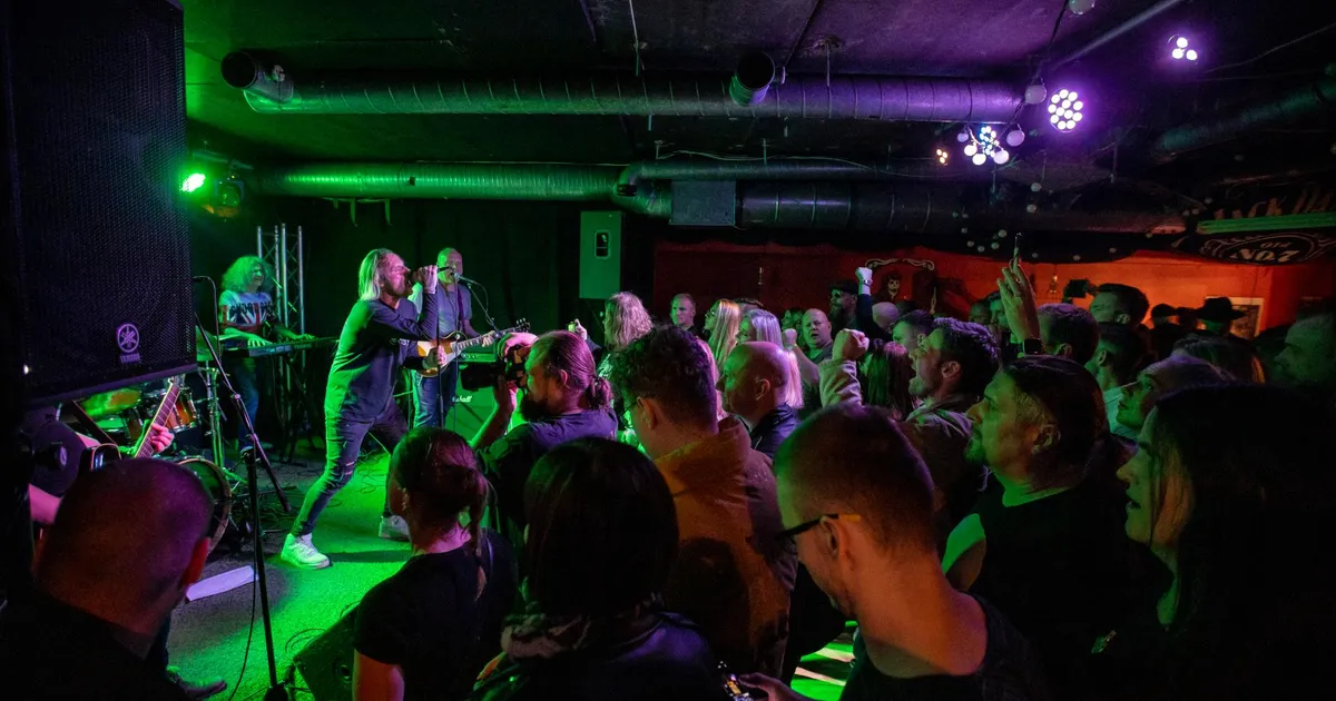 Nõukogude ajast pärineva tänava ümberristimiseks pakuti tuntud bändi nime