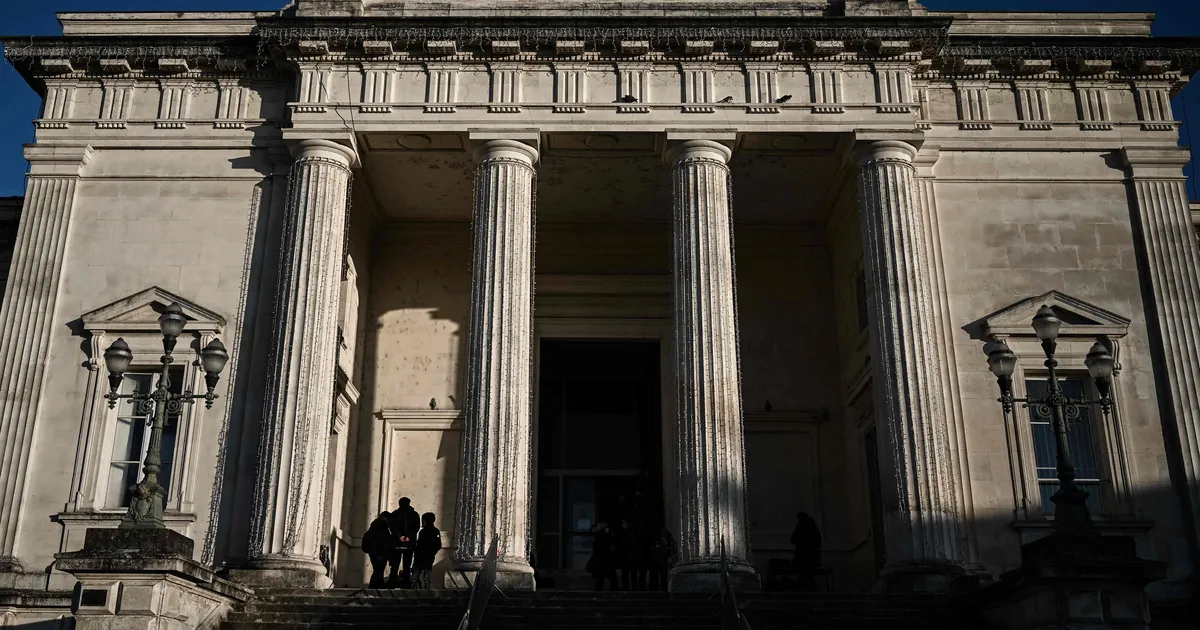 Prantsuse kirurgi süüdistatakse 299 patsiendi vägistamises