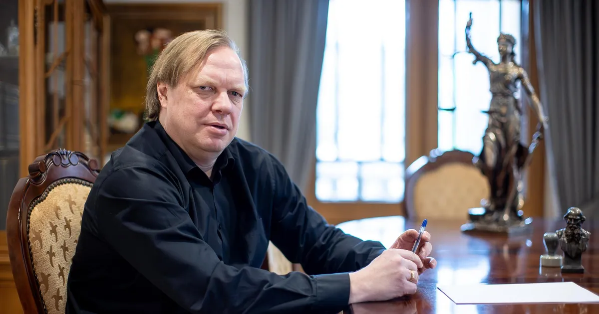 Riigireetmises süüdistatavate viimane õlekõrs Sven Sillar: tegelen sellega, mis turul saada on