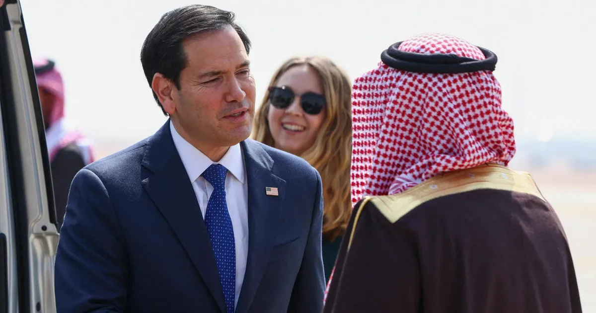 ÜLEVAADE ⟩ USA astub Venemaaga dialoogi ilma Ukrainata