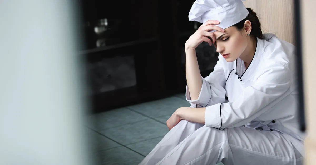 «Tal on vaja saada kätte raha nii lõuna- kui õhtusöögi eest ning ka hotellikülalistelt. Ta lihtsalt peab sellega hakkama saama»