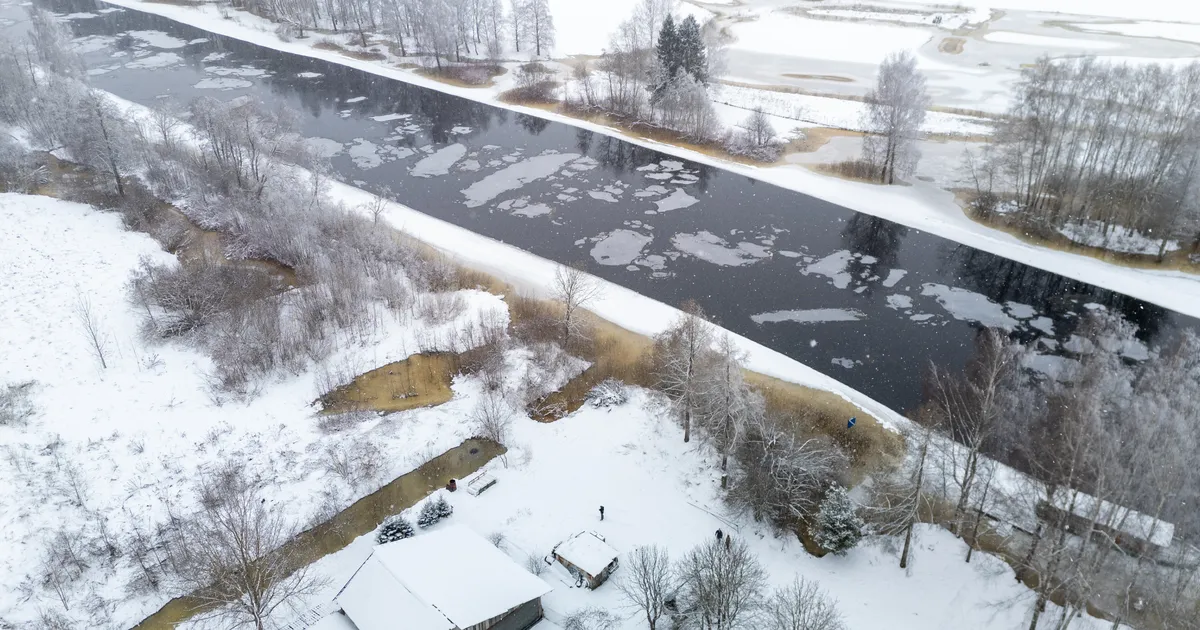 Hullem läks mööda, Emajões hakkas vesi langema