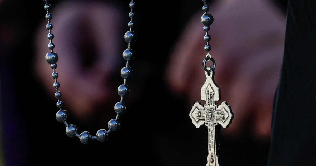 Paavsti elu on jätkuvalt ohus