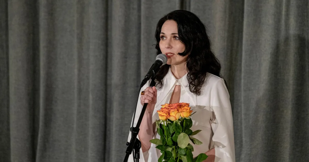 Kas oskad rääkida seinaga? Elo Viiding oskab