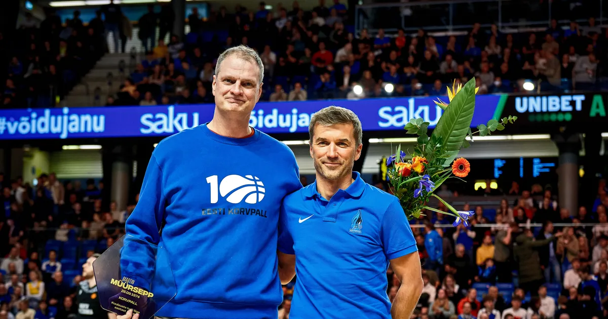 Martin Müürsepp võttis tuhandete korvpallifännide ees vastu Eesti Spordi Kuulsuste Halli autahvli