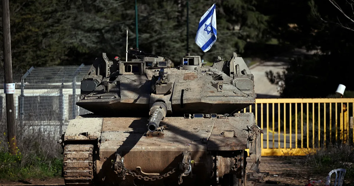 Iisrael evakueeris Läänekalda pagulaslaagrid ja paigutab sinna tankiüksuse