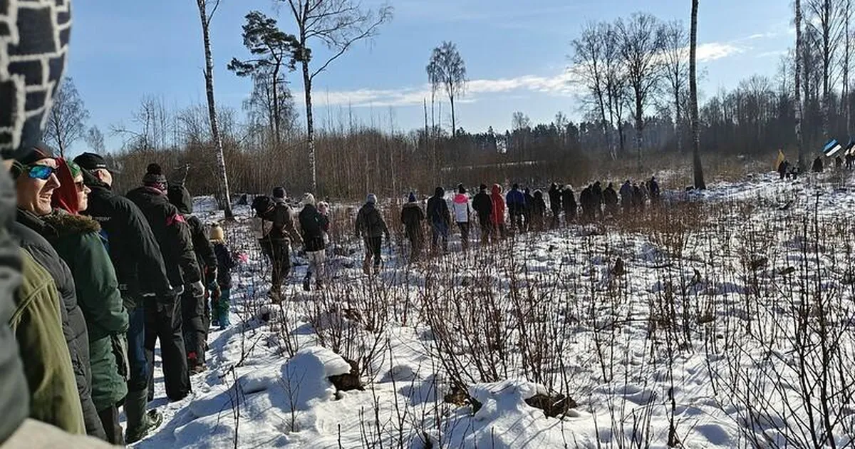 EESTI EEST! ⟩ Punkrilahingus hukkunute mälestuseks lasti aupauke