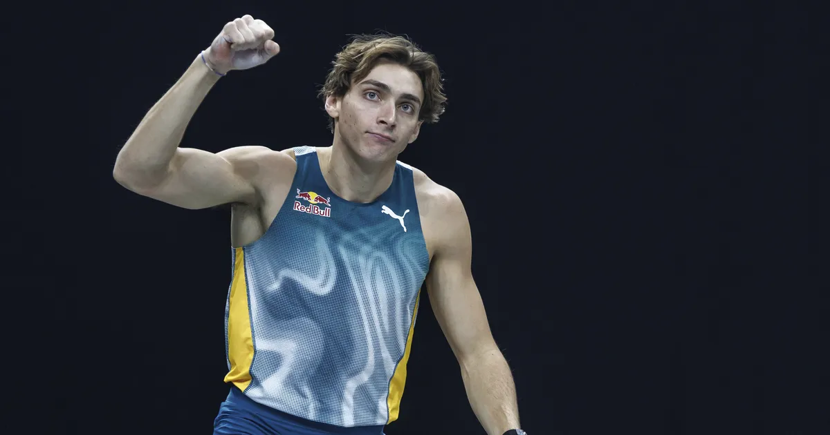 VIDEO ⟩ «Kas on mõni ala, mida see mees ei valluta?» Teivashüppe rekordimees ei väsi üllatamast