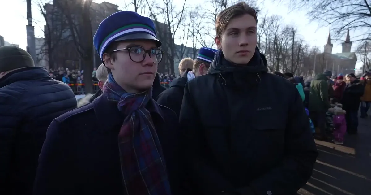 TÄNAVAKÜSITLUS ⟩ «Mina oleks esimeste seas, kes Eesti eest välja astuks»