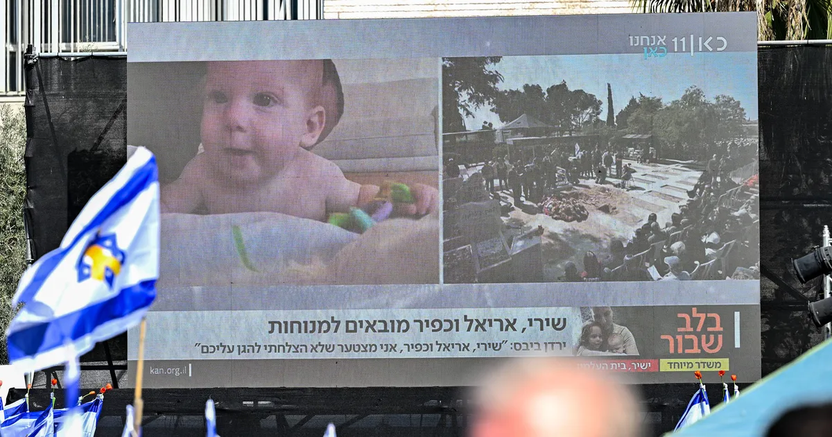 Noorima Hamasi ohvri viimast teekonda läbi Lõuna-Iisraeli palistasid pisarais ja lippudega leinajad