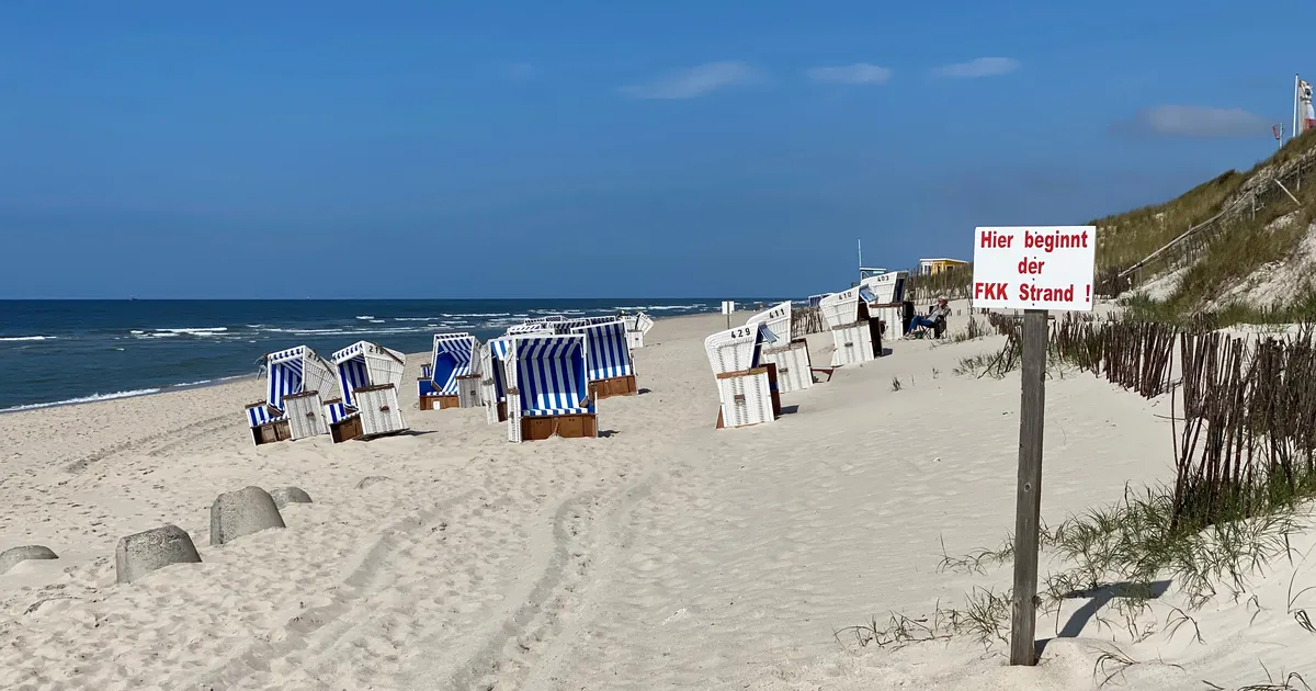 PÜKSID MAHA ⟩ Saksa linn saadab patrullid nudistide randadest ujumisriietes suplejaid ära ajama