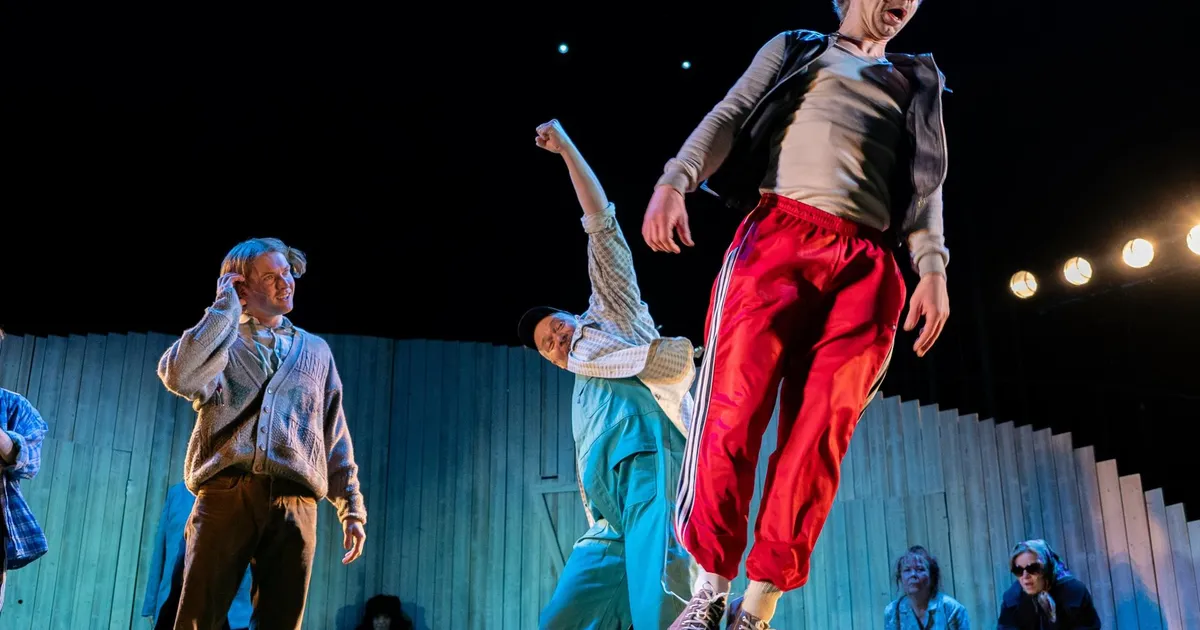 ARVUSTUS ⟩ Vaiko Epliku muusikast sündinud lugu peegeldab Eesti elumälu