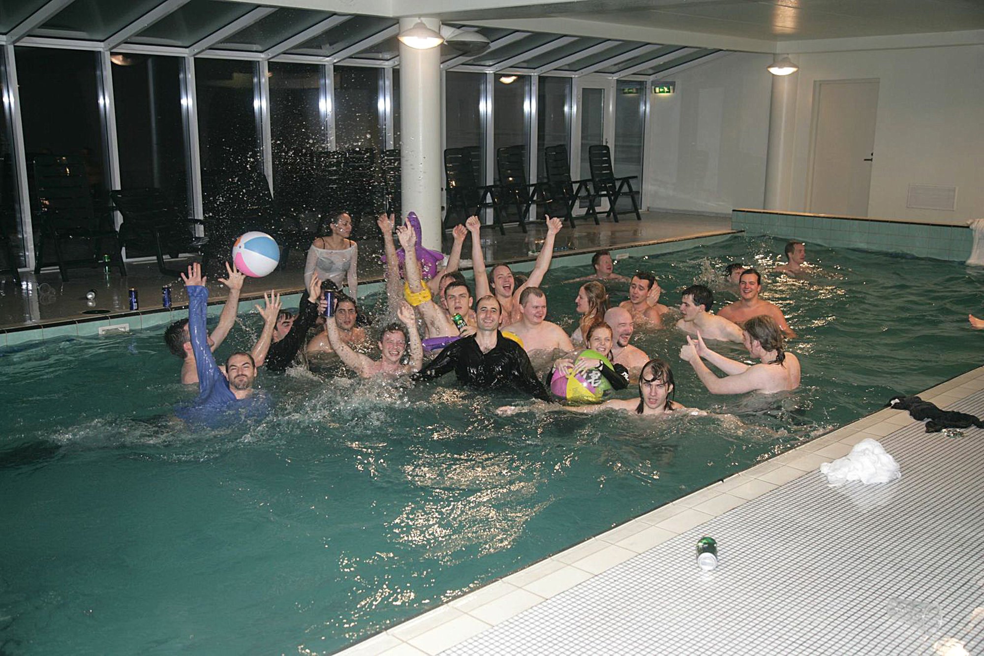 EKSPRESSI ARHIIVIST | Skype’i saladused: pöörane rikastumine, kadunud miljonid, ränk töö, rajud peod