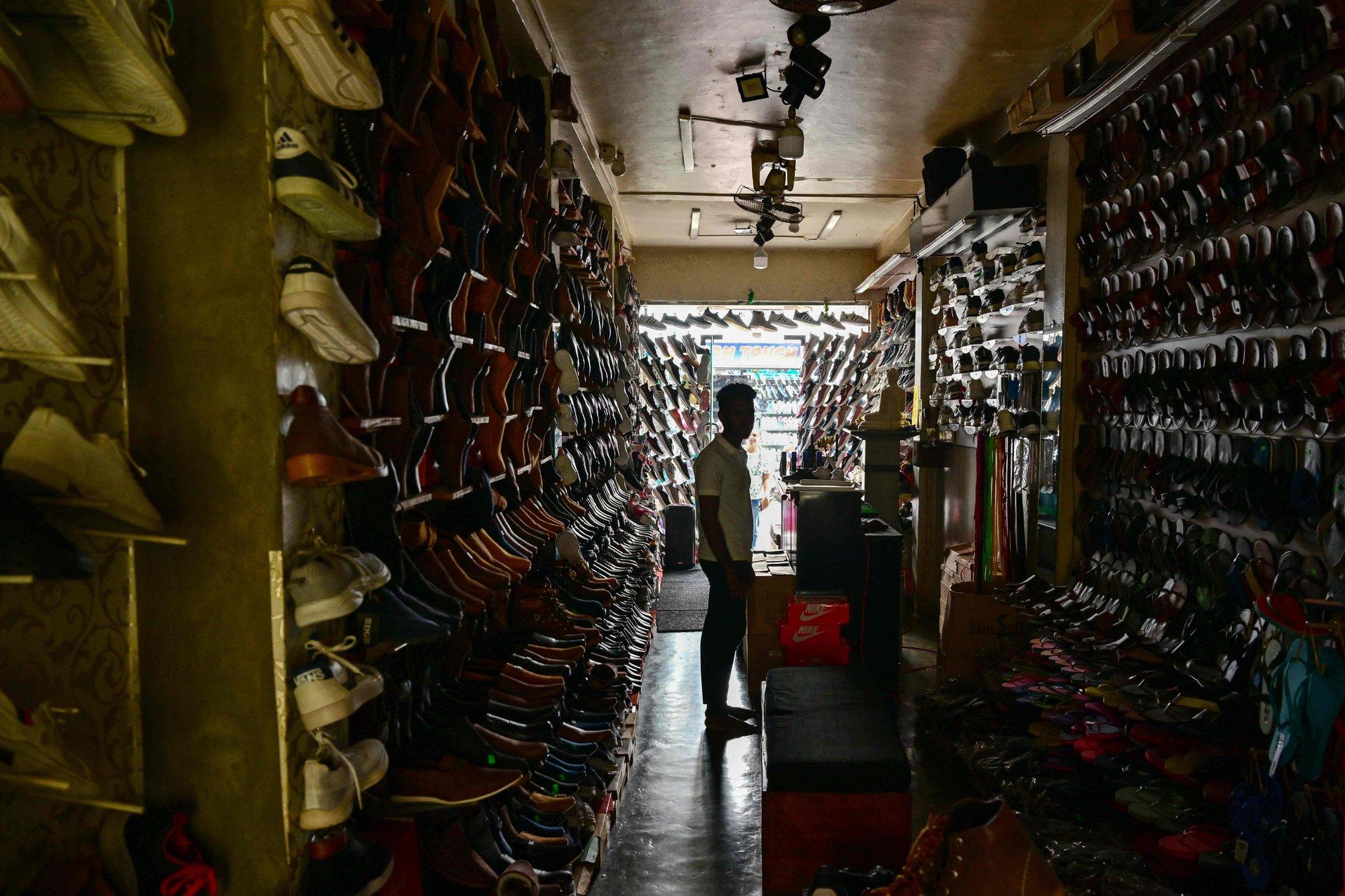 Sri Lanka minister süüdistas üleriigilises elektrikatkestuses ahvi