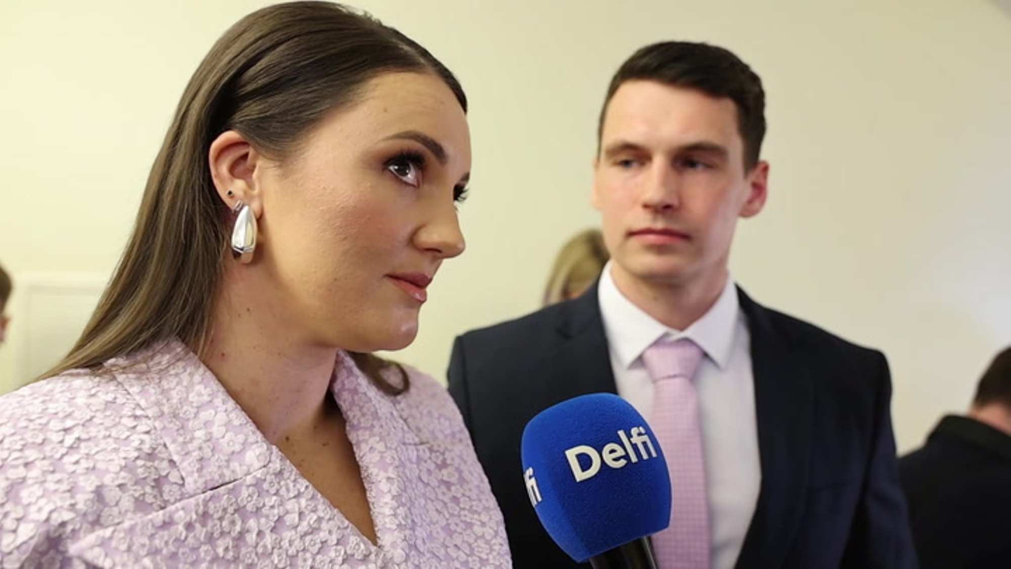 VIDEO | Ester Karuse kergitas koos elukaaslasega saladuseloori kihlumiselt ja pulmadelt: oleme nendel teemadel rääkinud