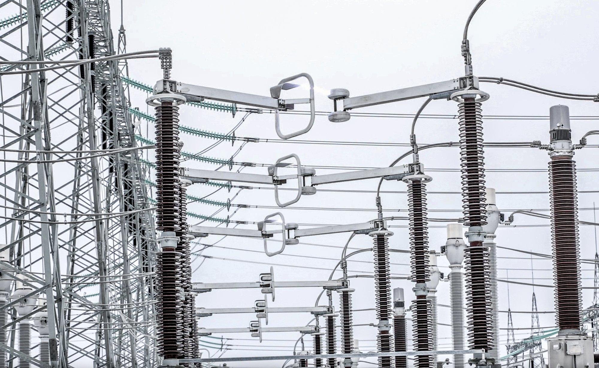 Leedus algas Vene elektriliinide demonteerimine