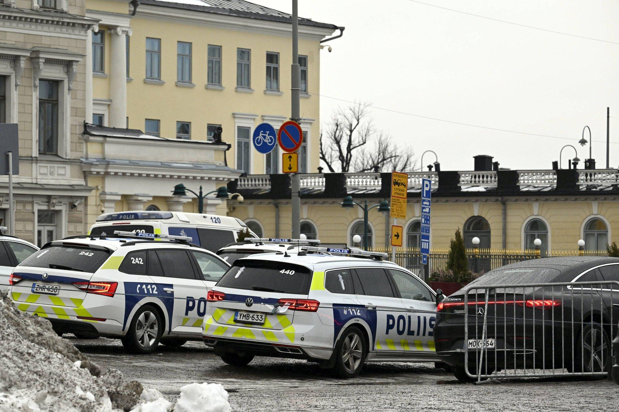 MTV: Soomes on kaks kõrgetasemelist politseinikku tööl enesetapu sooritanud – üks presidendi residentsis, kui Stubb koos perega kodus oli