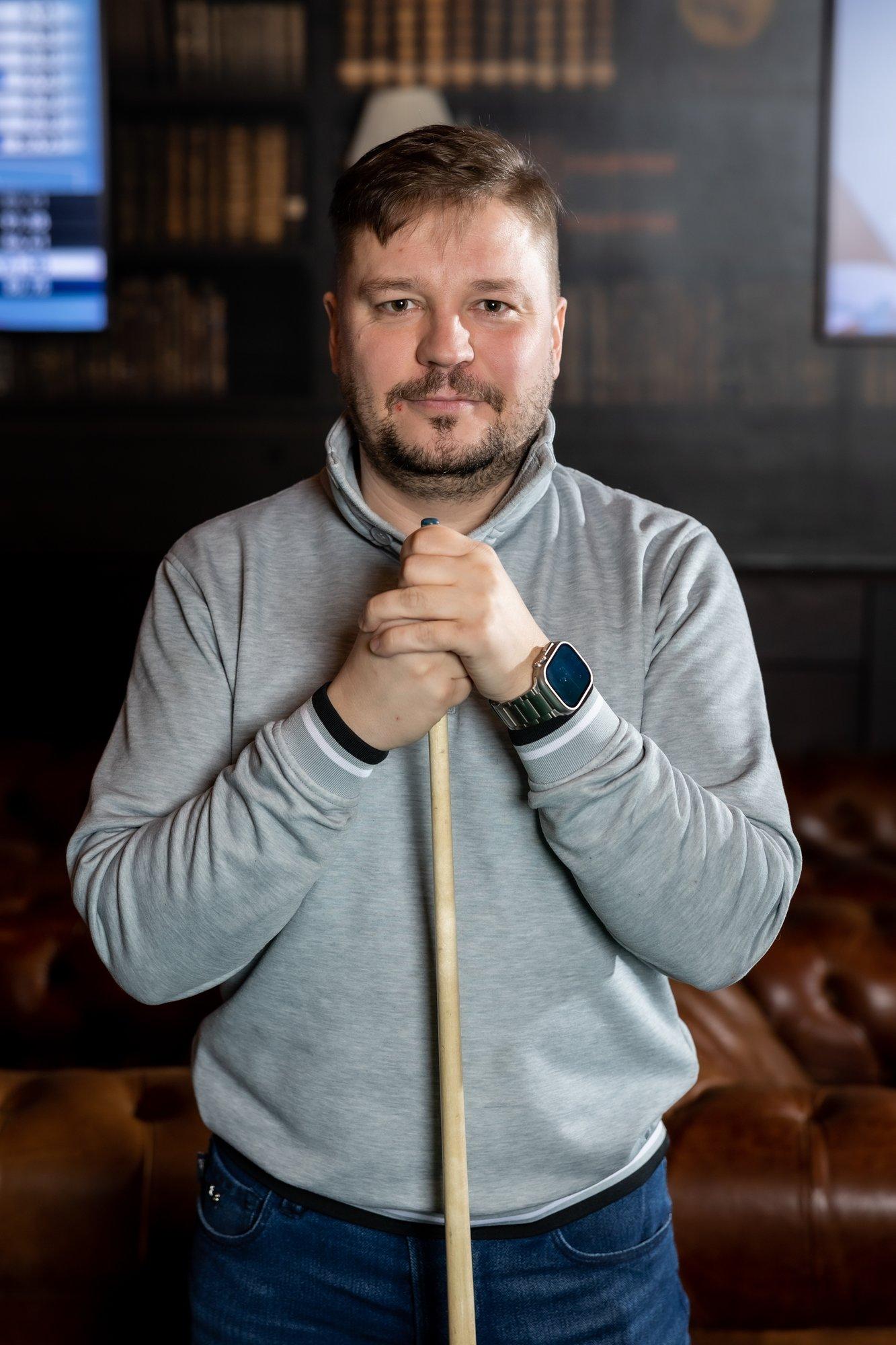 FOTO | Erkki Sarapuu säras galal salapärase kaaslannaga. Saatejuht jäi kaunitari kommenteerides kidakeelseks