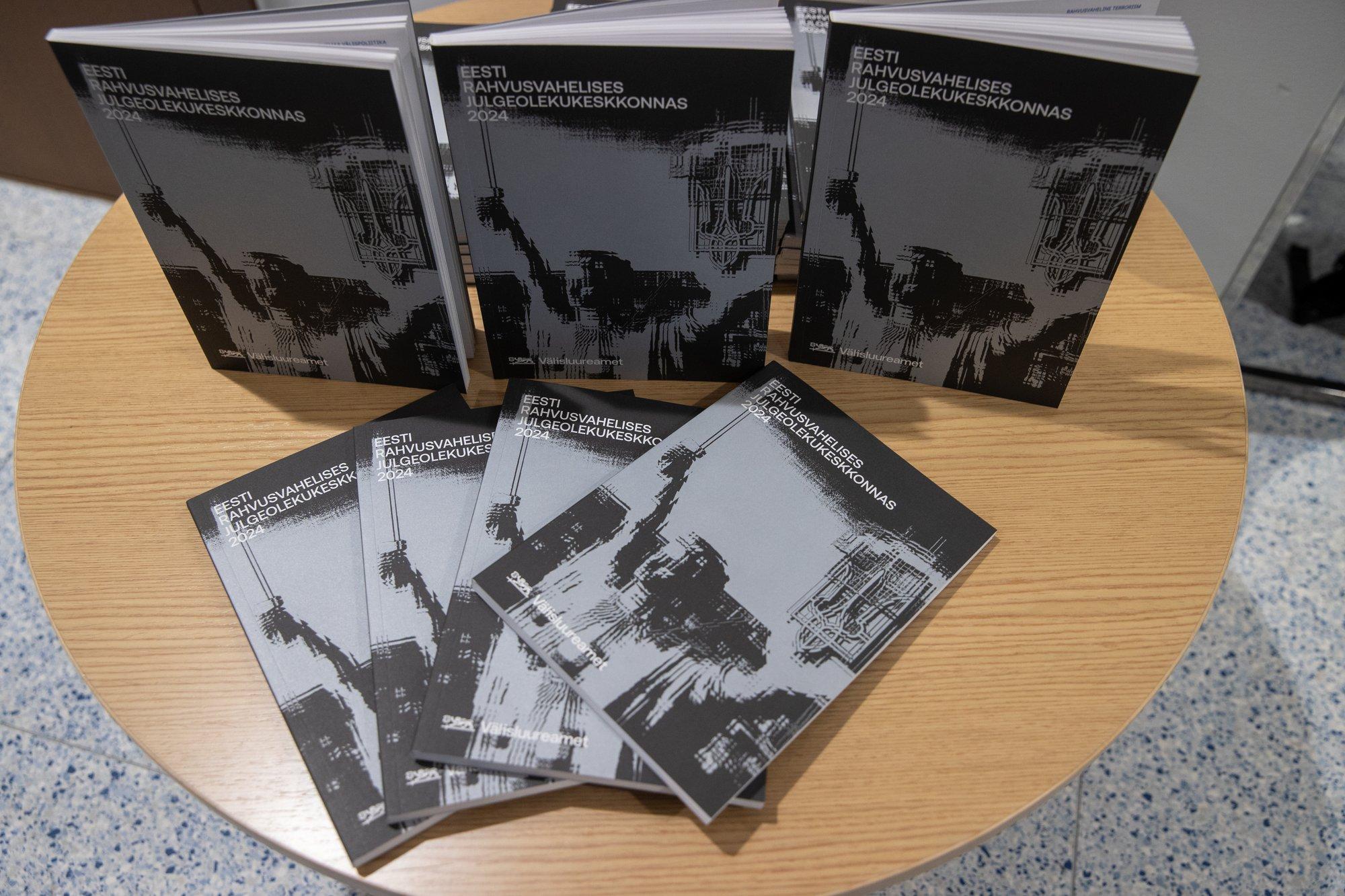 TÄISMAHUS | Välisluureameti aastaraamat 2025