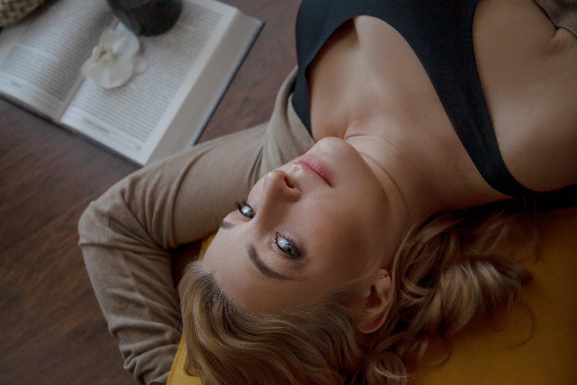 Õpi vältima depressioonilõkse, mis teevad enesetunde hullemaks. Mis tegelikult masendusest välja aitab?