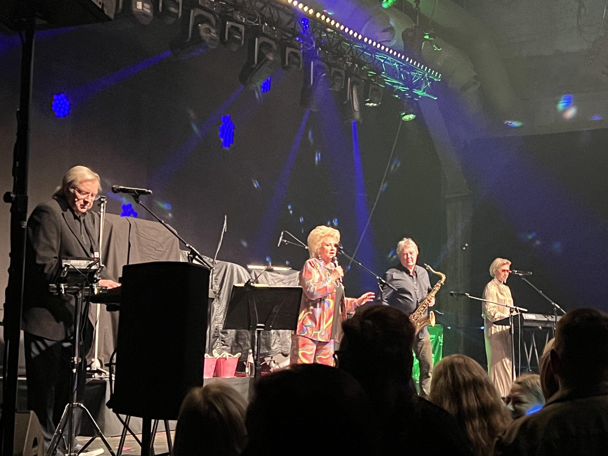 Kas Marju Länik ja Anne Veski kohtusid Ennu Ratta peol? Länik: „Minu nahk on paksuks kasvanud.“