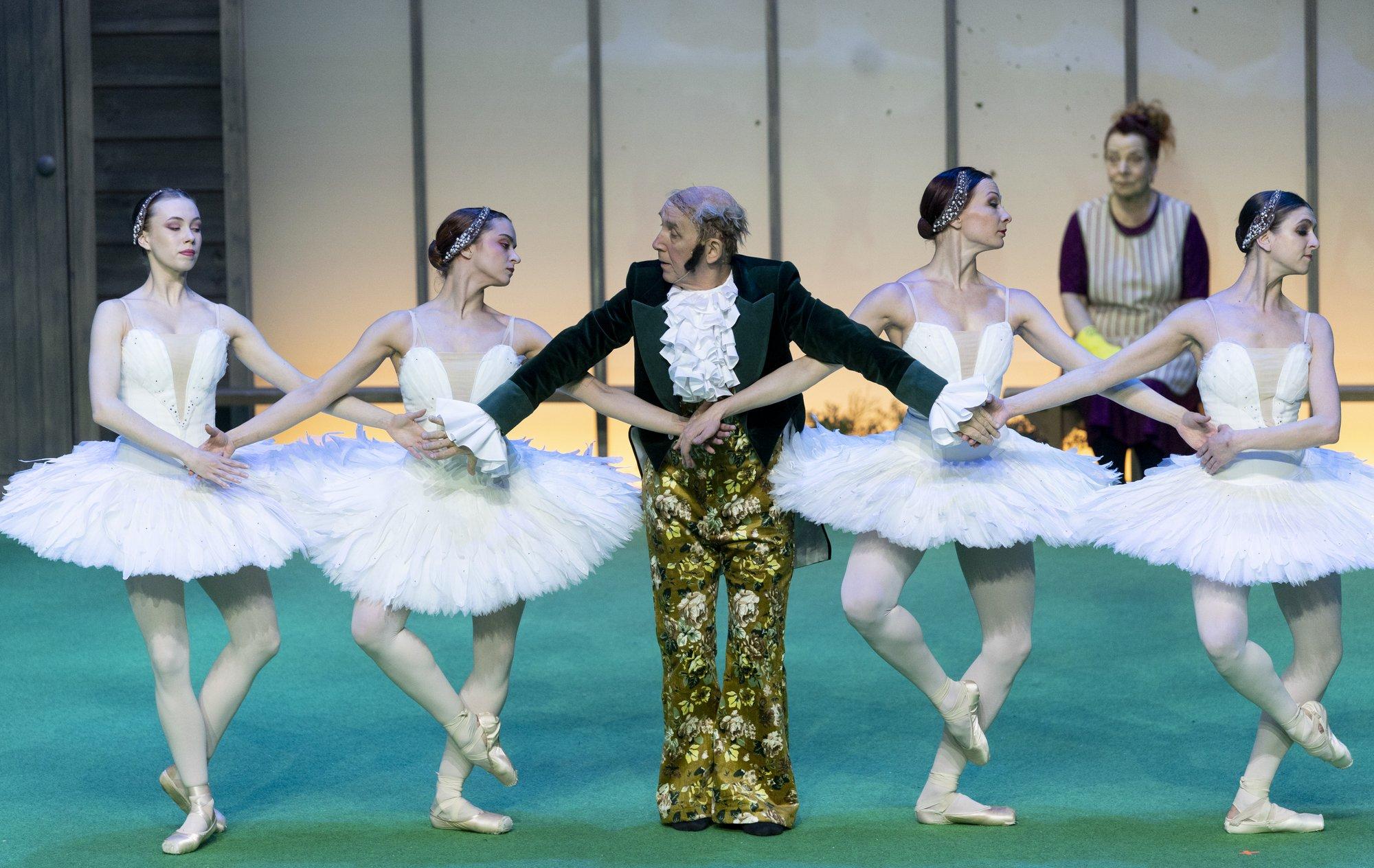 ARVUSTUS | Vabariigi aastapäeva kontsertetendus oli õnnestumine. Turvaline, aga vimkadega, kvaliteetne, aga mitte elitaarne