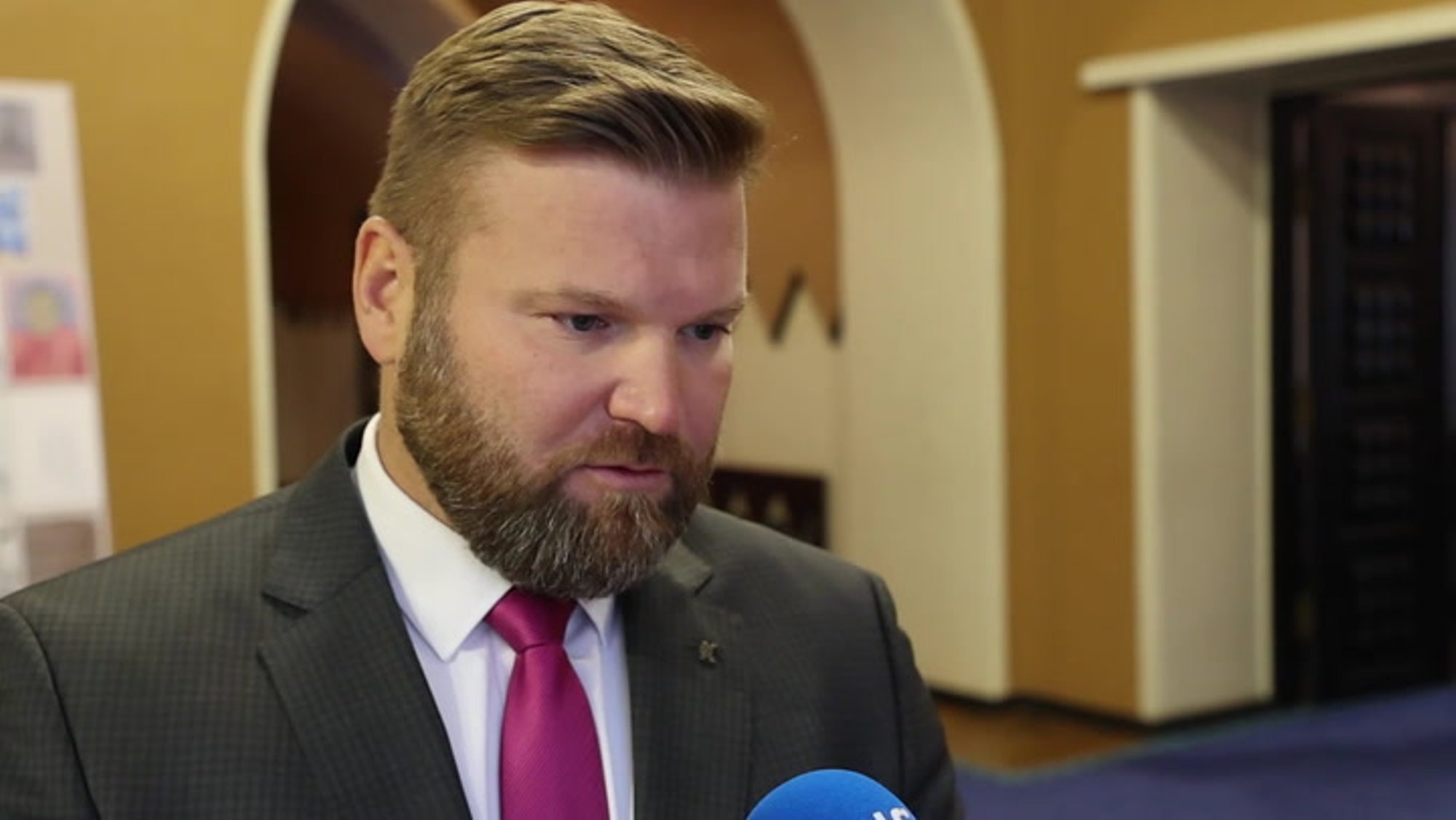 VIDEO | Lauri Laatsi meelest võikski kaaluda kriminaalkaristusega parteide rahastuse kärpimist. Ent ühe suure agaga