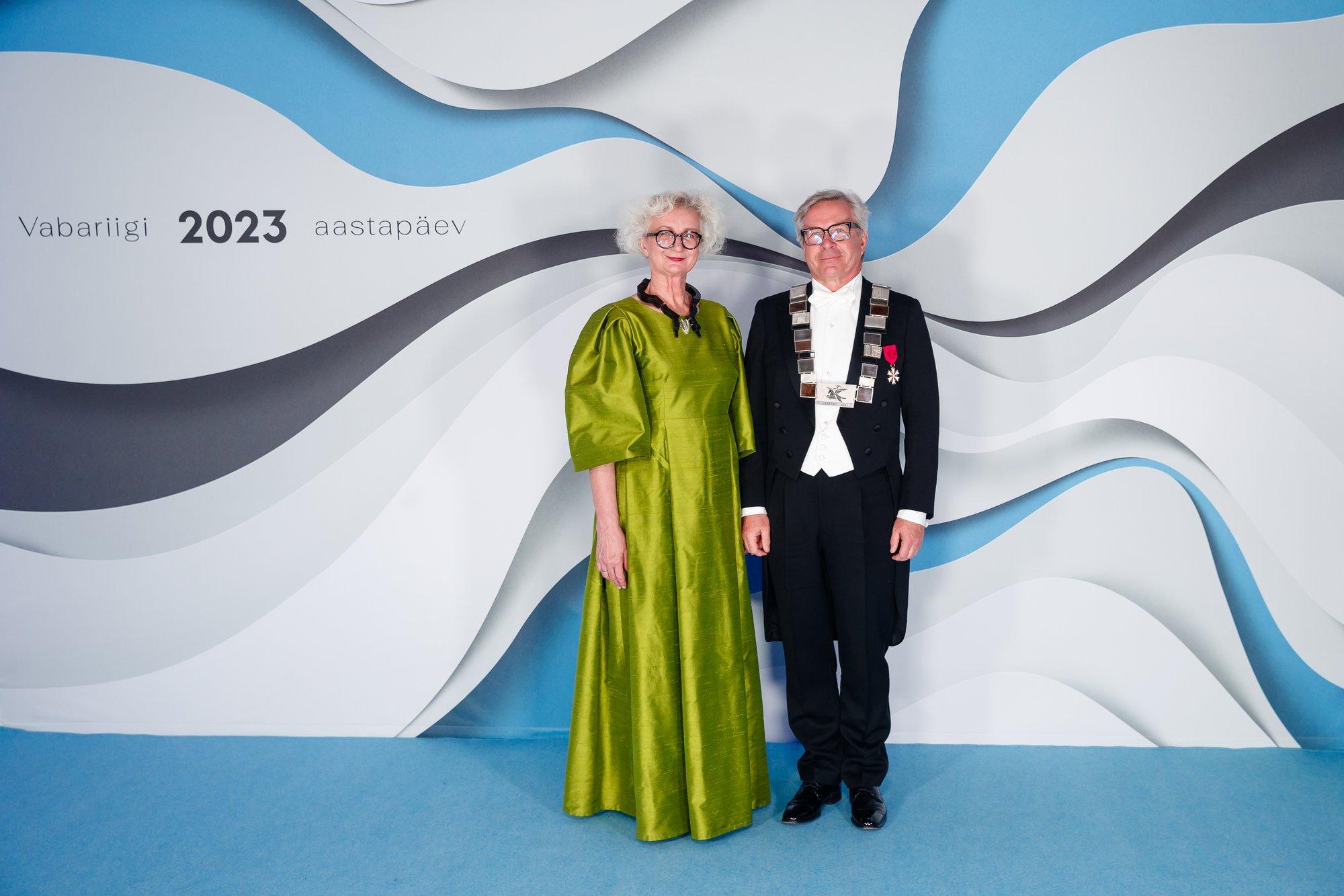 „Siin ei ole kohta moeröögatustele, ülepakutud originaalsusele ega vulgaarsusele.“ Mida kanda presidendi vastuvõtul?