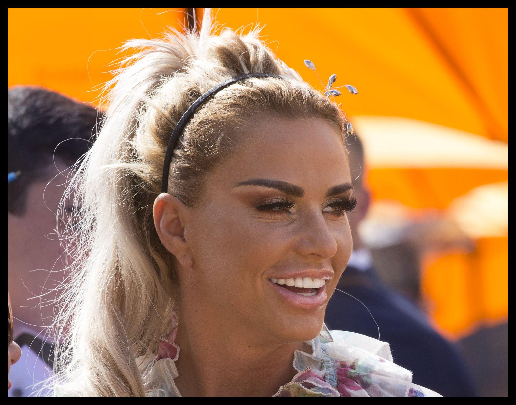 Jälle oma nägu tuunida lasknud Katie Price jahmatas lähedasi eluohtliku sammuga