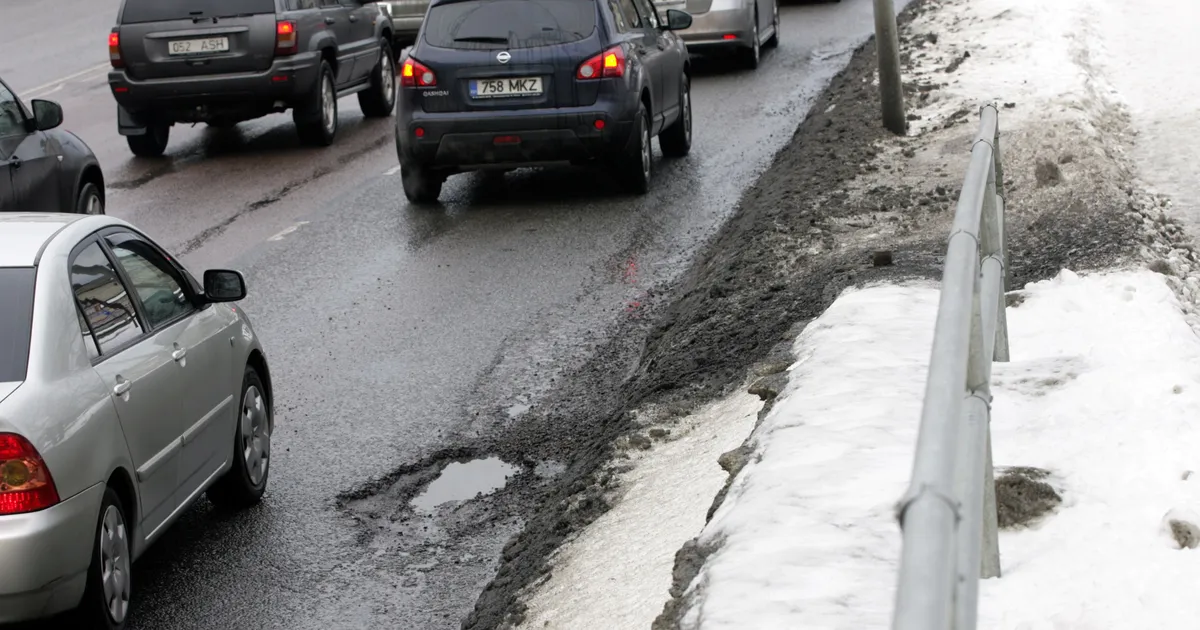 Uuring: 29 protsenti elanikest tajub oma kodukandi teede olukorra halvenemist