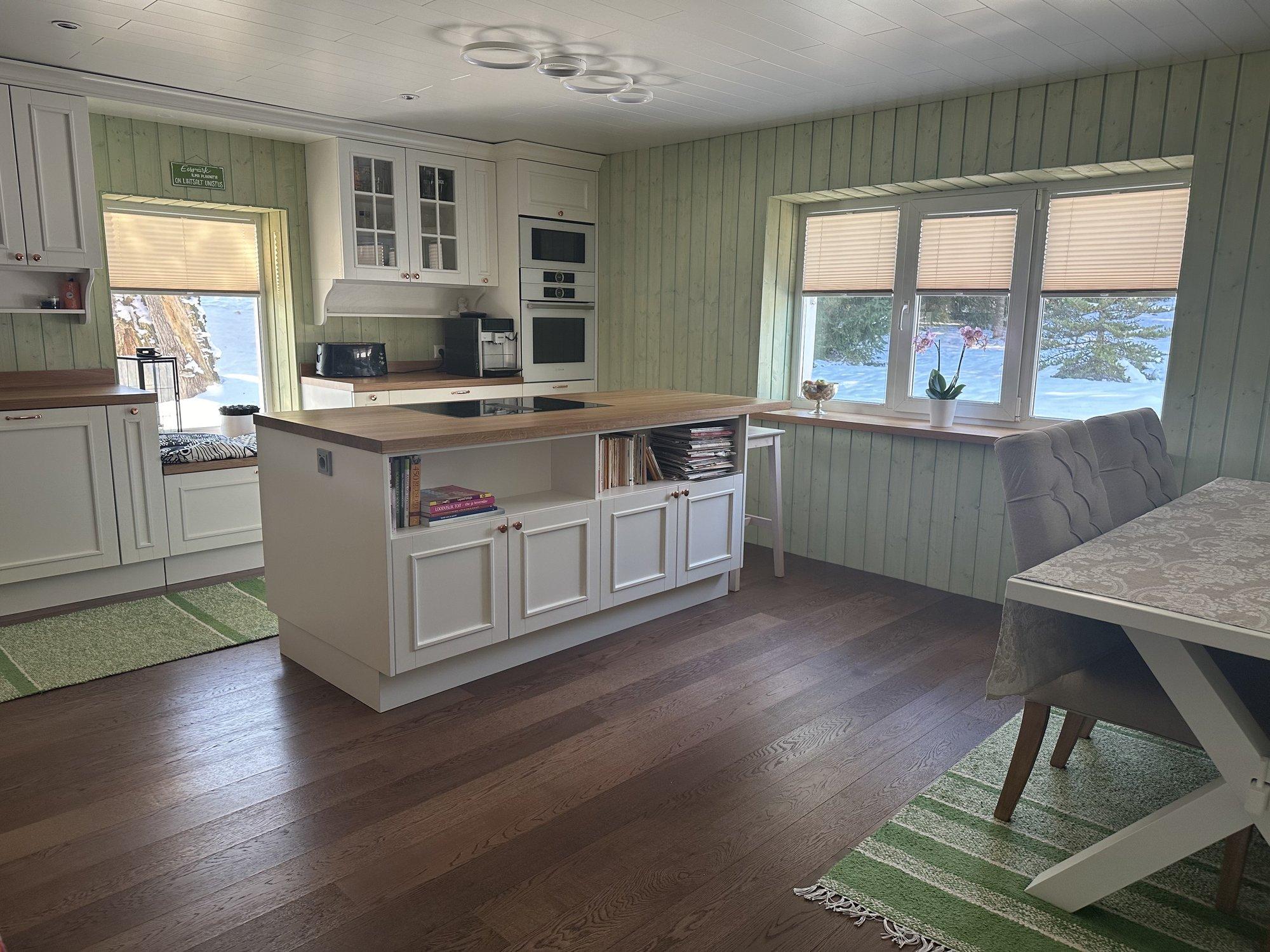 FOTOVÕISTLUS „MINU STIILNE KÖÖK“ | Maalähedane köök, kus hinnatakse naturaalset puitu