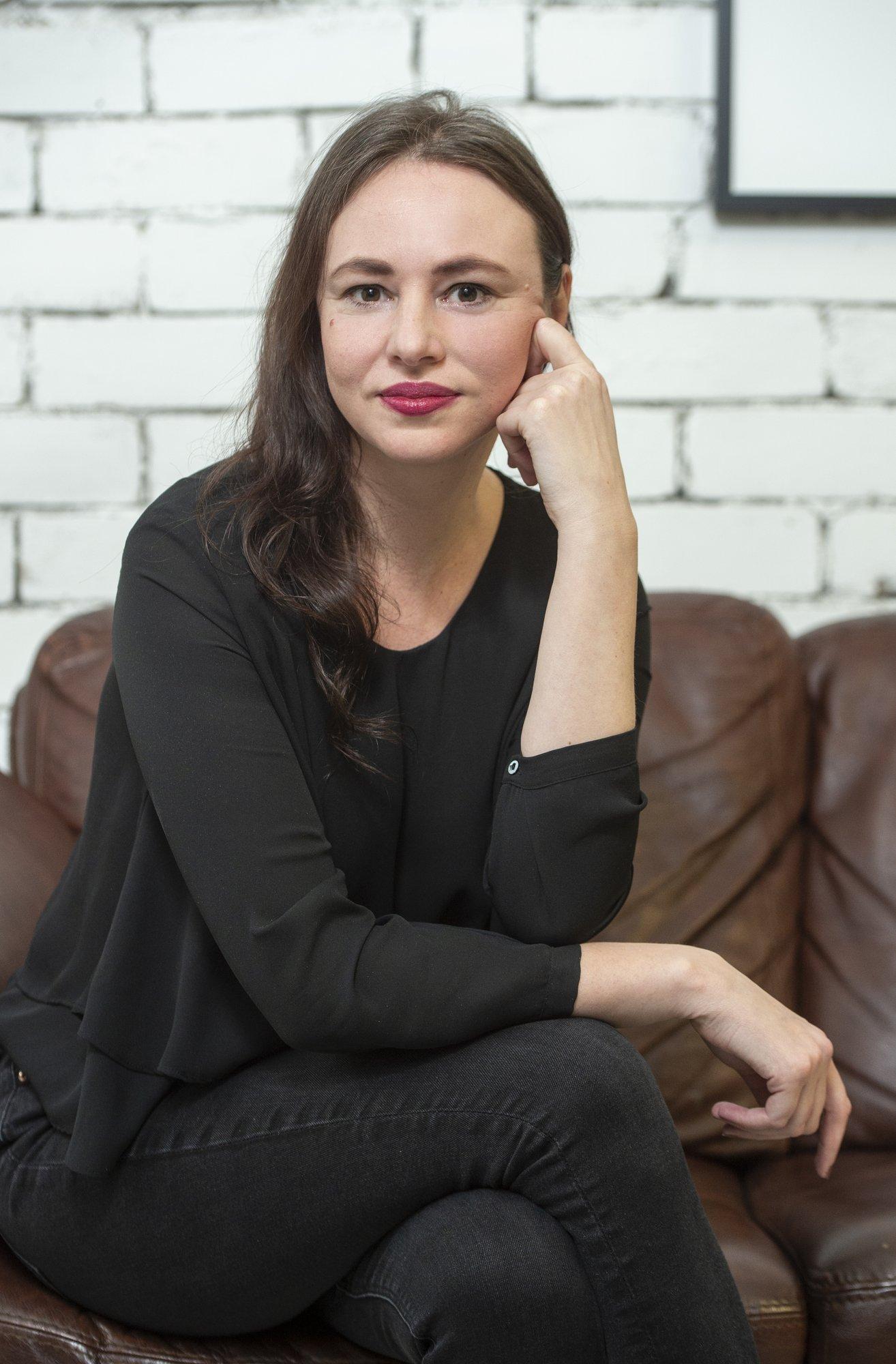 Režissöör ja näitleja Jaanika Arum: meie kultuuris on surm ja lein midagi hirmutavat, millega ei taheta tegeleda