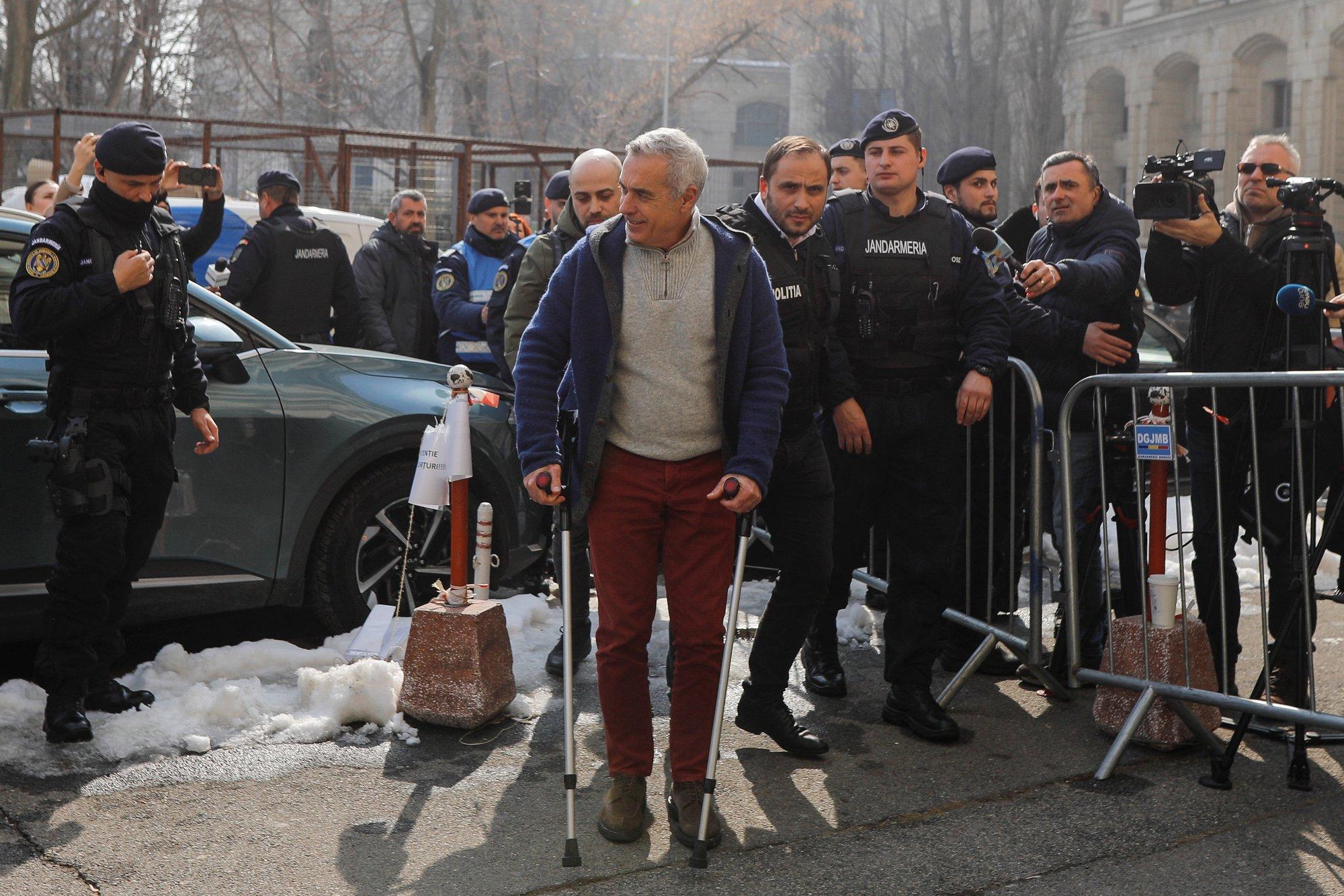 Rumeenia politsei viis endise Vene-meelse presidendikandidaadi Georgescu ülekuulamisele